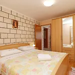 Apartman By The Sea Brna, Korcula - 4463 *