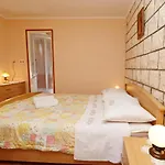 Apartment By The Sea Brna, Korcula - 4463 Brna