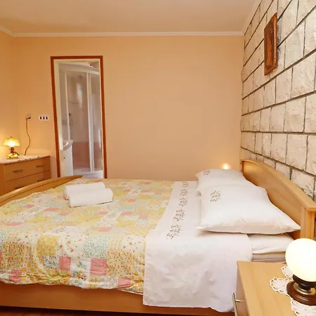 アパート By The Sea Brna, Korcula - 4463 ブラー